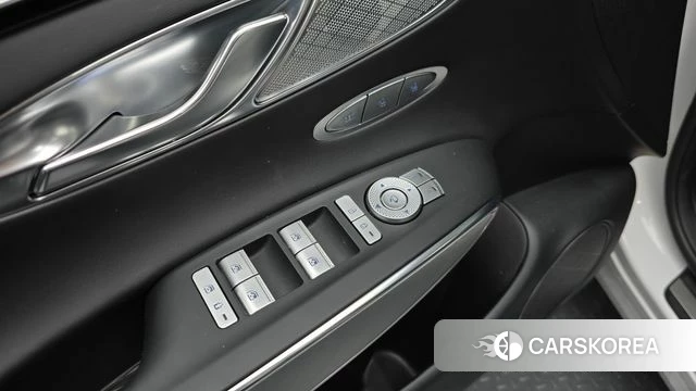 Genesis Electrified GV70 2022 Белый из Кореи, фото 6