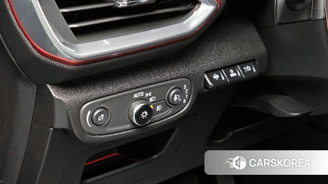 Chevrolet (GM Daewoo) Trailblazer 2023 Черный из Кореи, фото 6