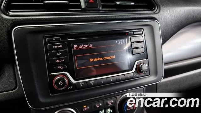 Nissan Leaf (ZE1) 2019 Белый из Кореи, фото 6