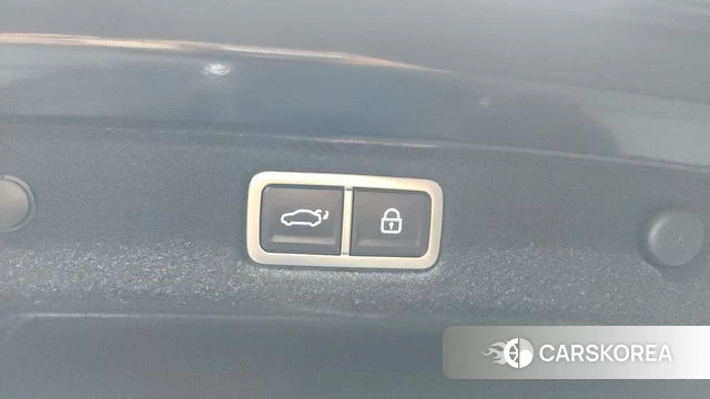 Hyundai Grandeur Hybrid (GN7) 2023 Черный из Кореи, фото 6