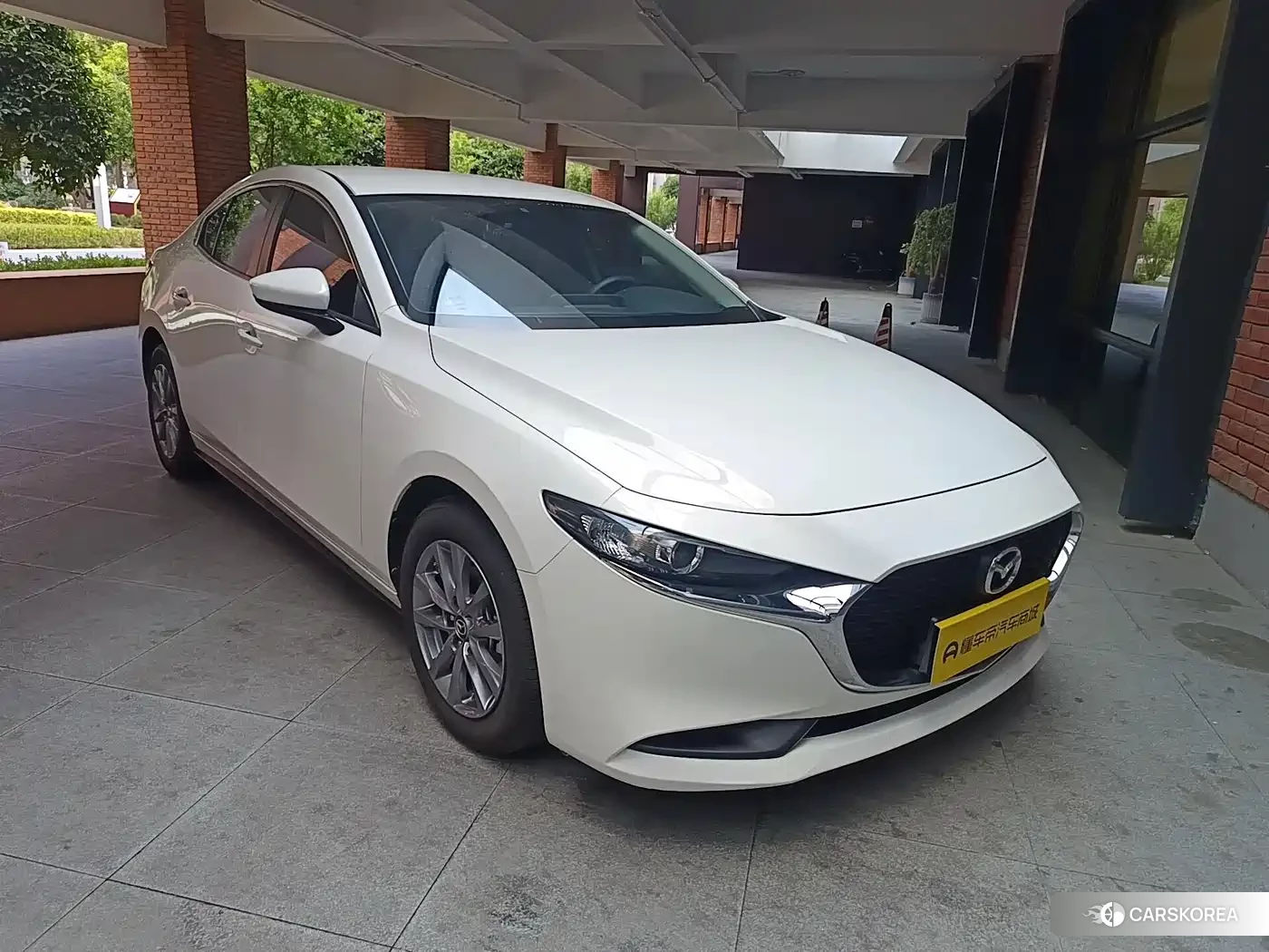 Mazda 3 2022 Белый из Китая, фото 6
