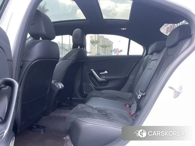 Mercedes-Benz Class A 2022 Белый из Китая, фото 6