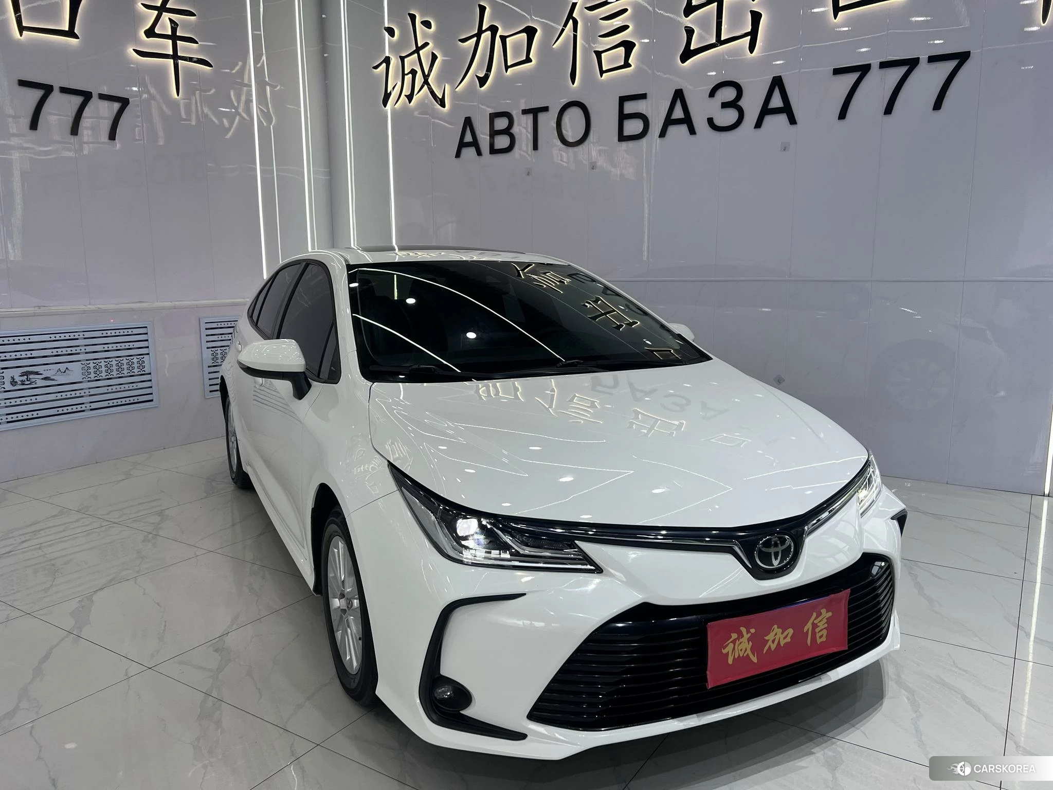 Toyota Corolla 2021 Белый из Китая, фото 6