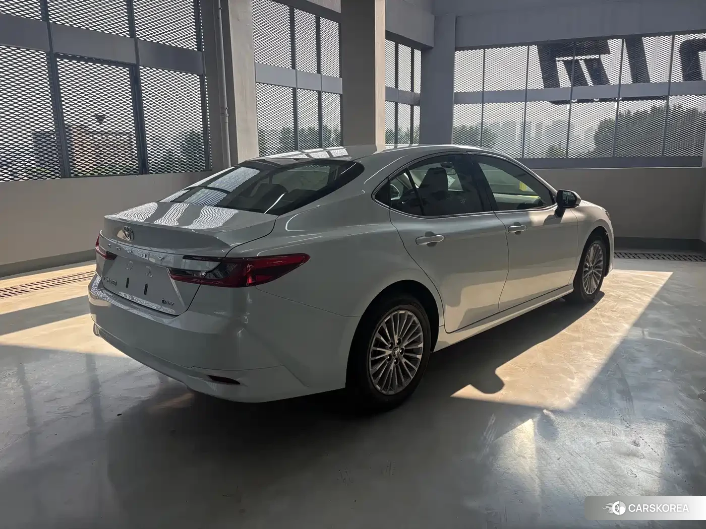 Toyota Camry 2026 Белый из Китая, фото 6