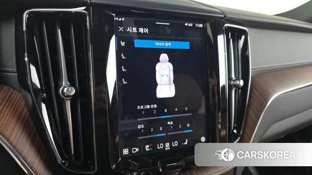 Volvo XC60 second Generation 2025 Белый из Кореи, фото 6