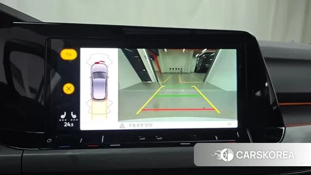 Volkswagen Golf 8th Generation 2023 Белый из Кореи, фото 6