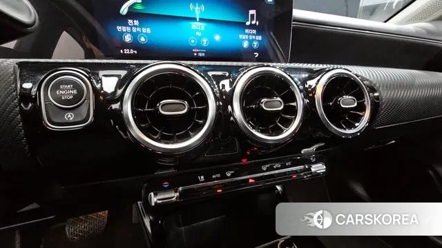 Mercedes-Benz A-Class W177 2020 Белый из Кореи, фото 6