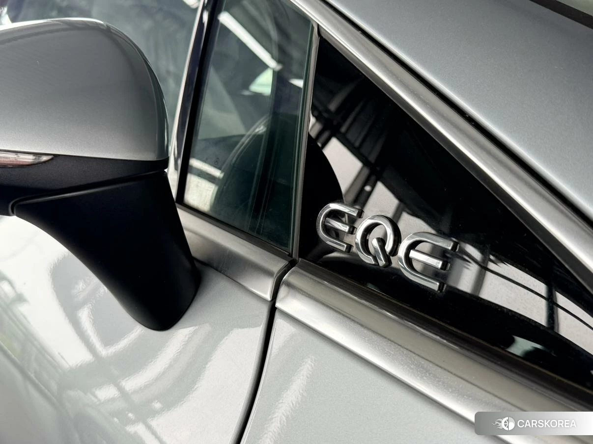 Mercedes-Benz EQE 2024 Серебристо-серый из Китая, фото 6