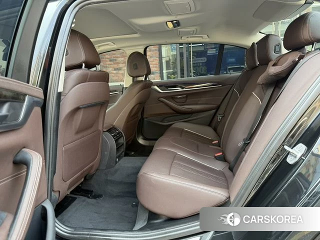 BMW 5 series 2022 Черный из Китая, фото 6