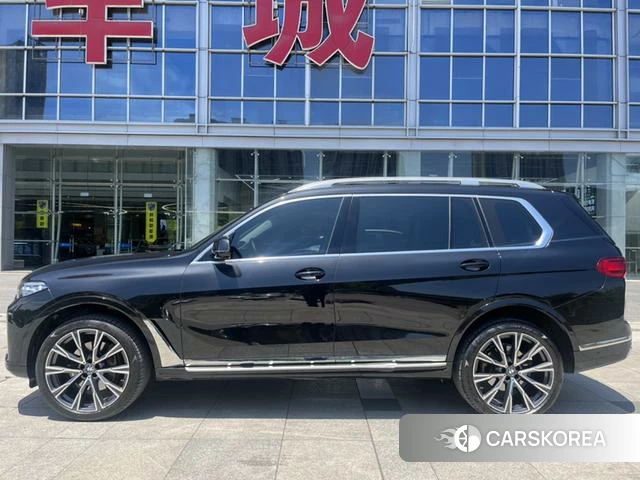 BMW X7 2021 Черный из Китая, фото 6