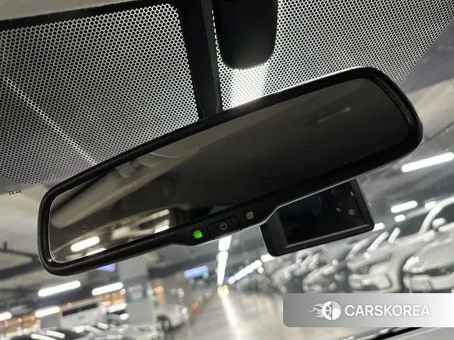 Nissan Leaf (ZE1) 2019 Серебристо-серый из Кореи, фото 6