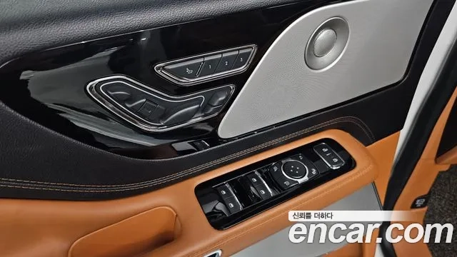 Lincoln Aviator 2nd generation 2021 Белый из Кореи, фото 6