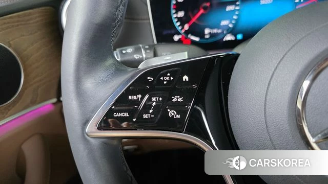 Mercedes-Benz E-Class W213 2022 Белый из Кореи, фото 6