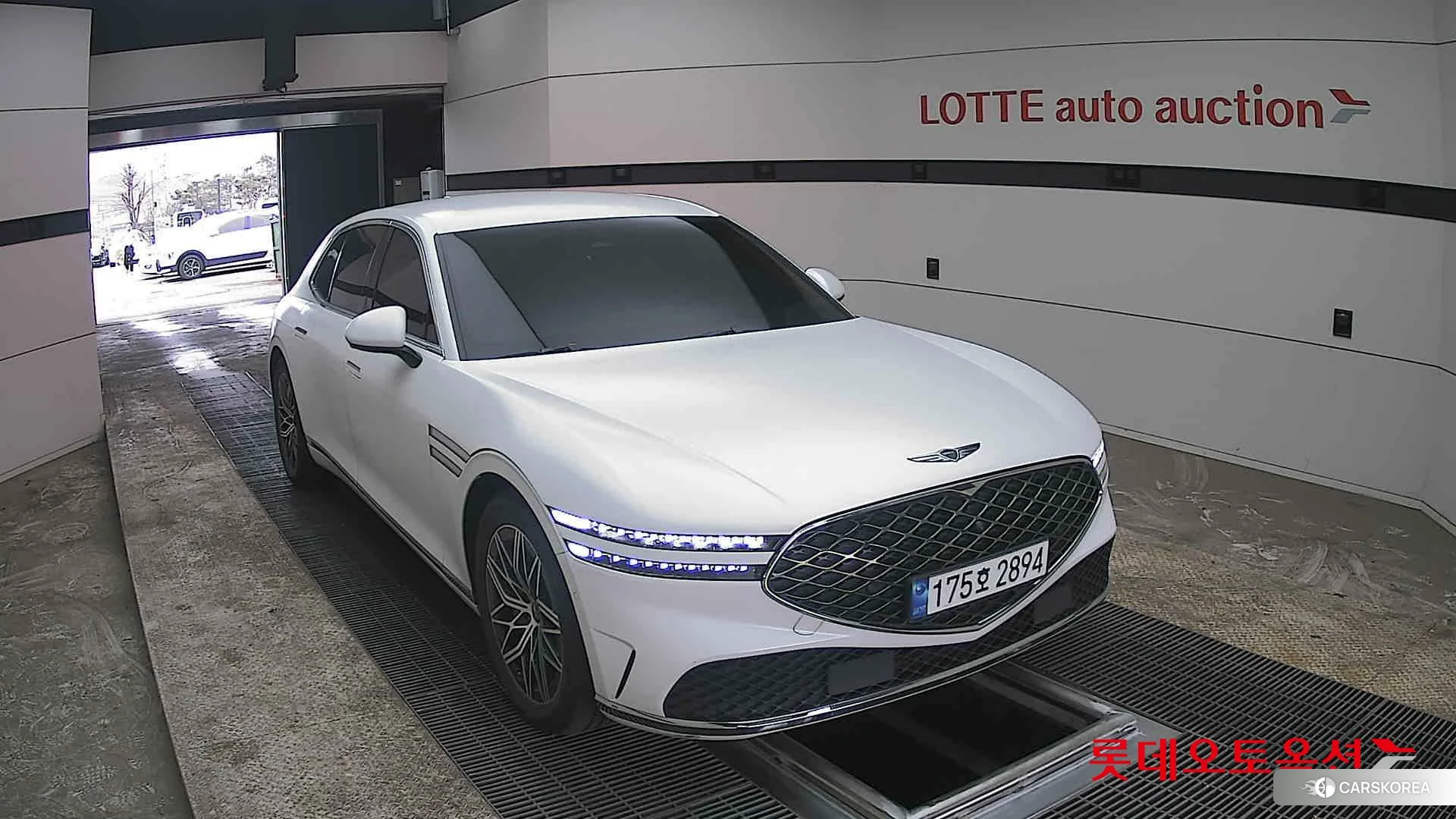 Hyundai G90 2023 Verbier White (Matte) из Кореи, фото 6