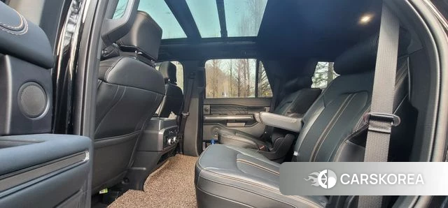 Ford Expeditation 2023 Черный из Кореи, фото 6