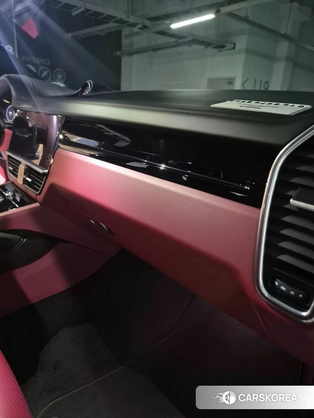 Porsche Cayenne (PO536) 2020 Черный из Кореи, фото 6