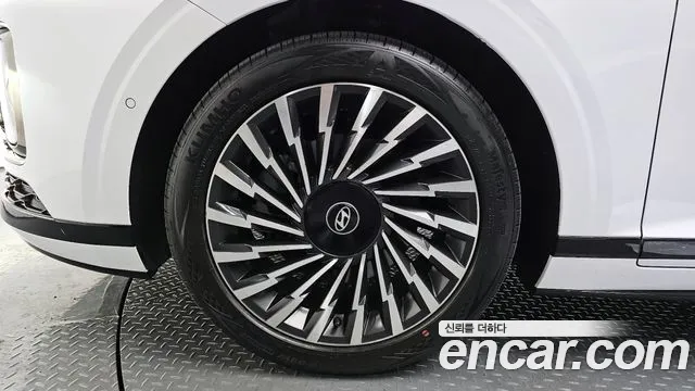 Hyundai Grandeur (GN7) id 2663437 из Кореи 6