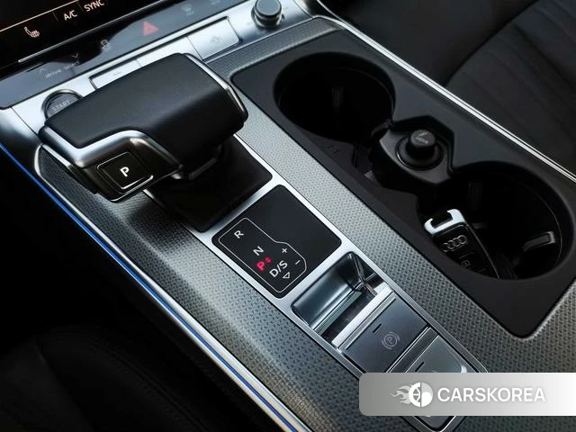 Audi A6 (import) 2022 Черный из Китая, фото 6