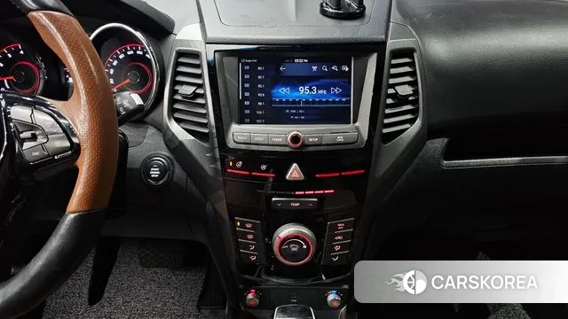 Ssangyong Tivoli Armor 2018 Белый из Кореи, фото 6