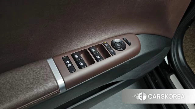 Hyundai Grandeur Hybrid (GN7) 2022 Черный из Кореи, фото 6