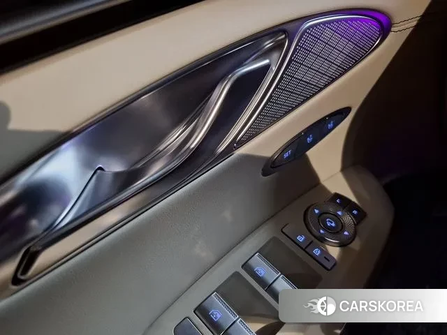 Genesis GV70 2023 Красный из Кореи, фото 6