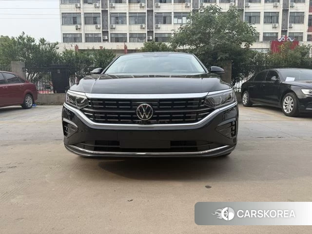 Volkswagen Passat 2025 Черный из Китая, фото 6