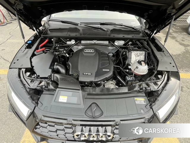 Audi Q5L 2021 Черный из Китая, фото 6