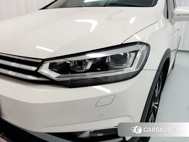 Volkswagen Touran L 2021 Белый из Китая, фото 6