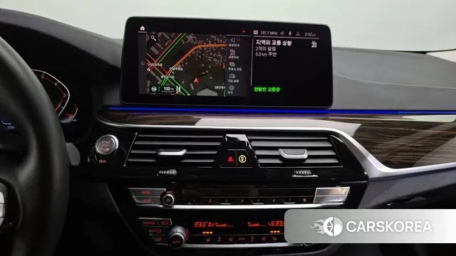 BMW 5 Series (G30) 2022 Серый из Кореи, фото 6