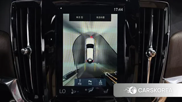 Volvo V90 Cross-Country 2021 Белый из Кореи, фото 6