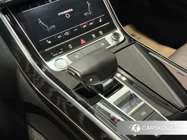 Audi A8 2018 Черный из Китая, фото 6
