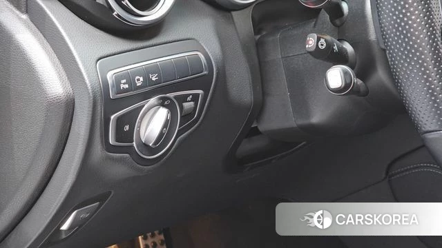 Mercedes-Benz GLC-Class X253 2018 Белый из Кореи, фото 6