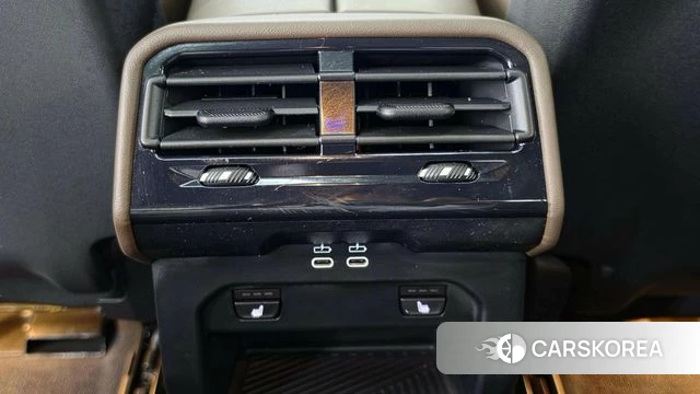BMW 5 Series (G60) 2025 Черный из Кореи, фото 6