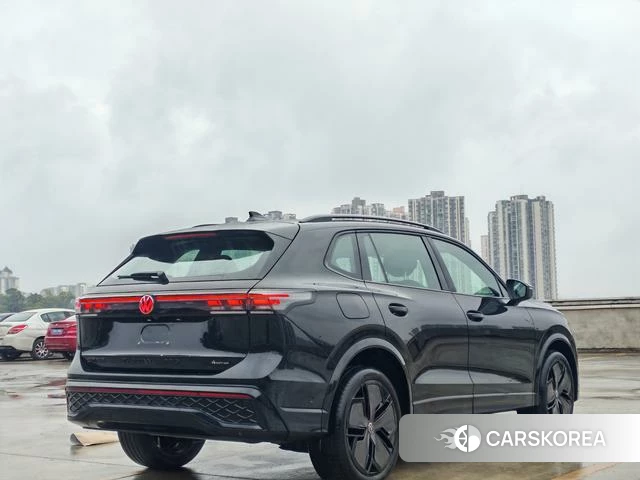 Volkswagen Tiguan L 2026 Черный из Китая, фото 6