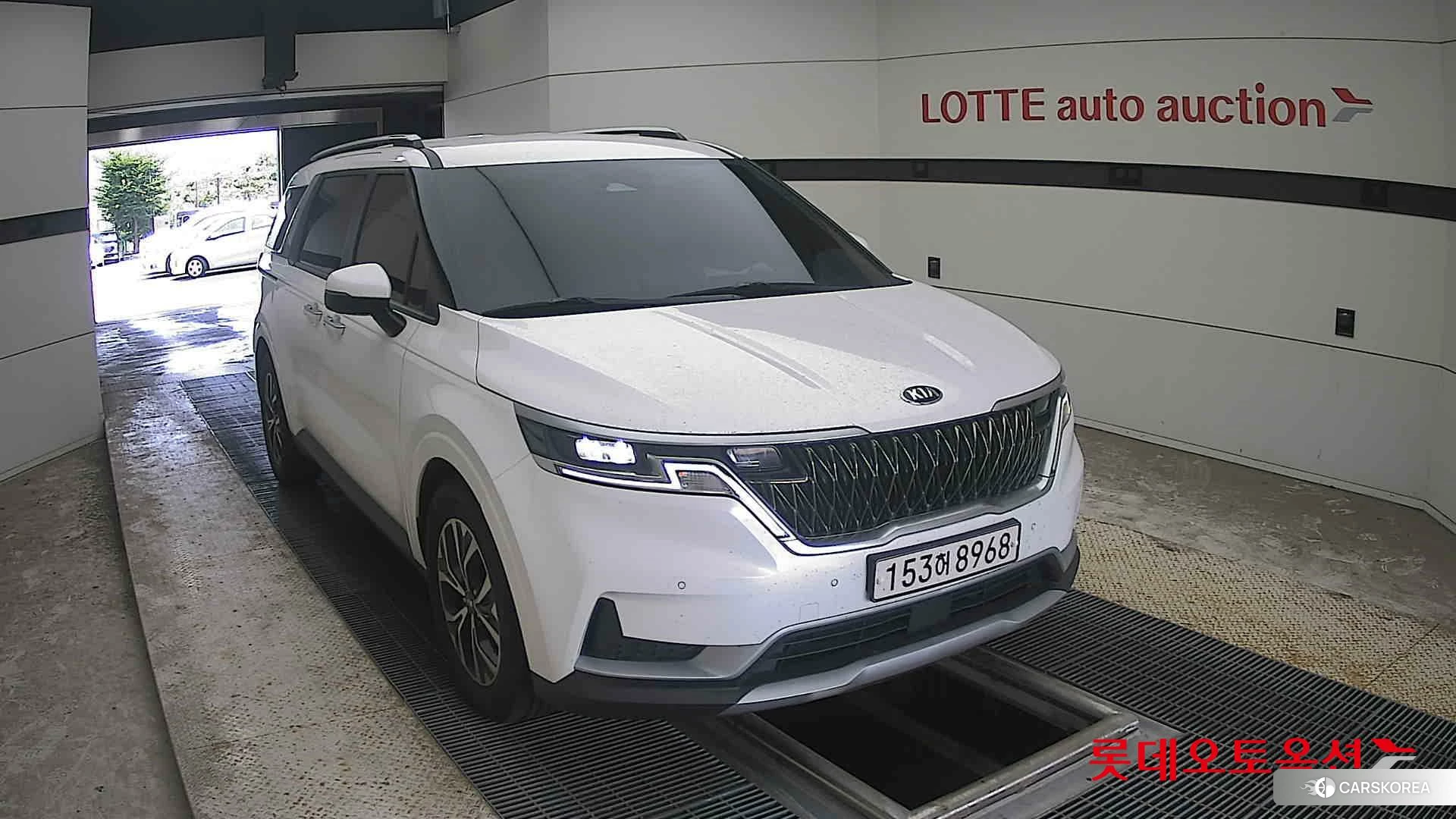 Kia Carnival 2021 Snow White Pearl (optional) из Кореи, фото 6