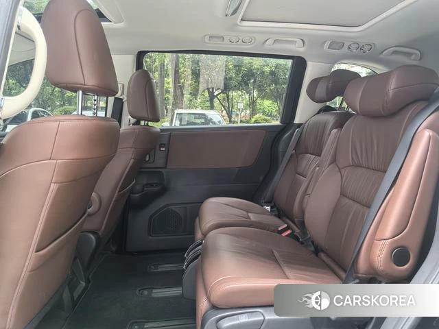 Honda Odyssey 2022 Темно-серый из Китая, фото 6