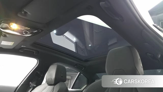 BMW 5 Series (G60) 2025 Белый из Кореи, фото 6