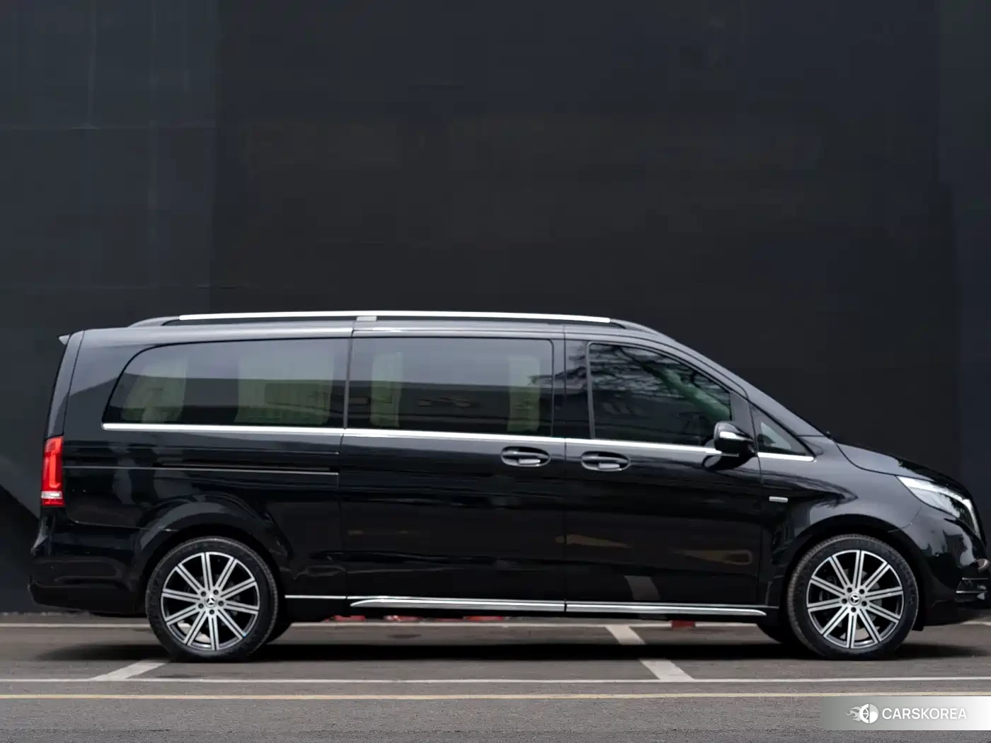 Mercedes-Benz V-Class 2024 Черный из Китая, фото 6