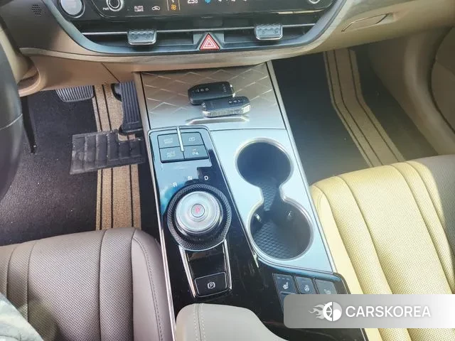 Kia K8 2023 Жемчужный цвет из Кореи, фото 6