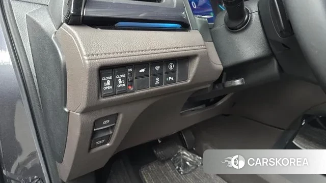 Honda Odyssey 2022 Серый из Кореи, фото 6