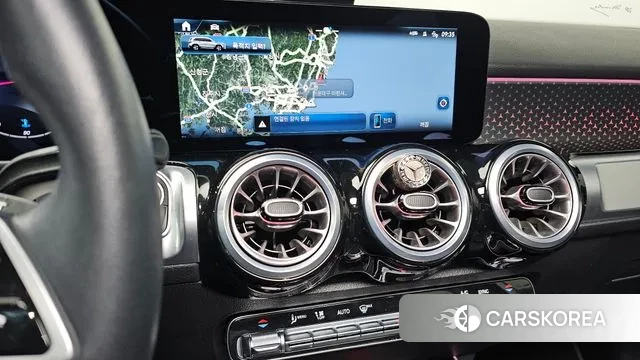 Mercedes-Benz GLB-Class X247 2024 Белый из Кореи, фото 6