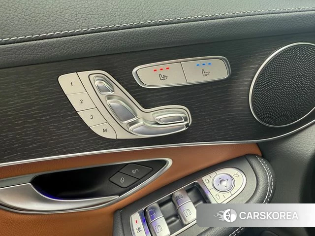 Mercedes-Benz GLC-Class X253 2022 Черный из Кореи, фото 6