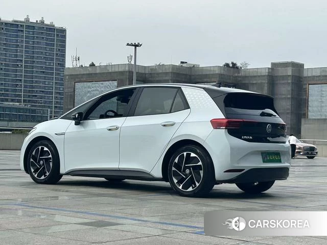 Volkswagen ID.3 2023 Белый из Китая, фото 6