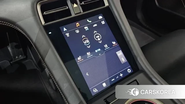 Porsche Taycan 2024 Светло-серебряный цвет из Кореи, фото 6