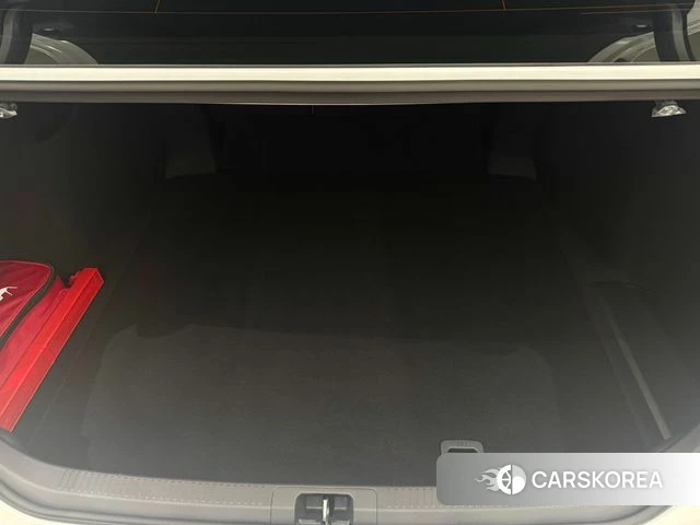 Toyota Camry (XV80) 2025 Белый из Кореи, фото 6