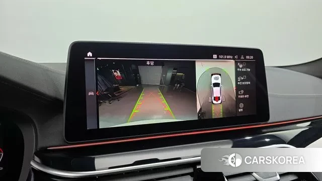 BMW 5 Series (G30) 2023 Белый из Кореи, фото 6