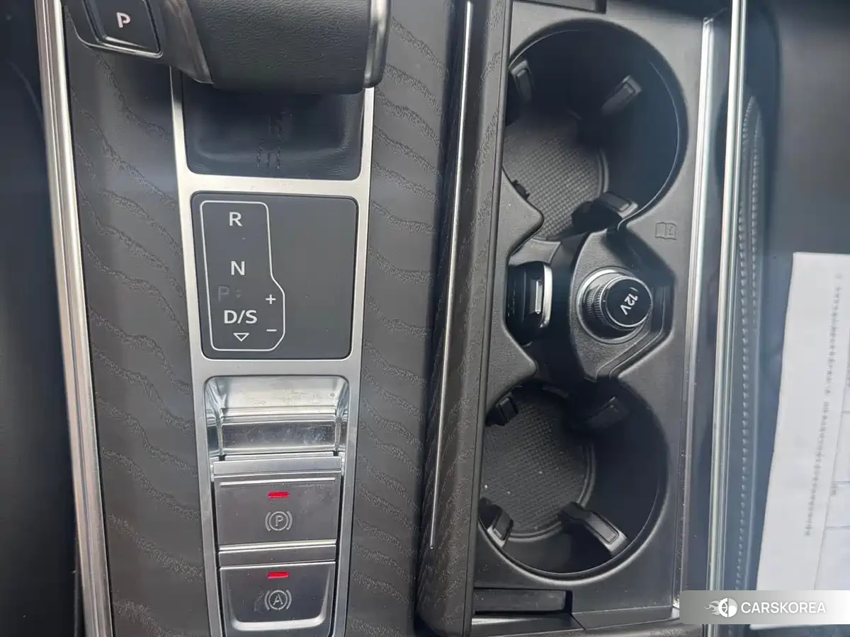 Audi A6L 2025 Черный из Китая, фото 6