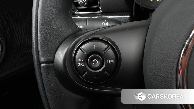 Mini Cooper Clubman 2021 Черный из Кореи, фото 6