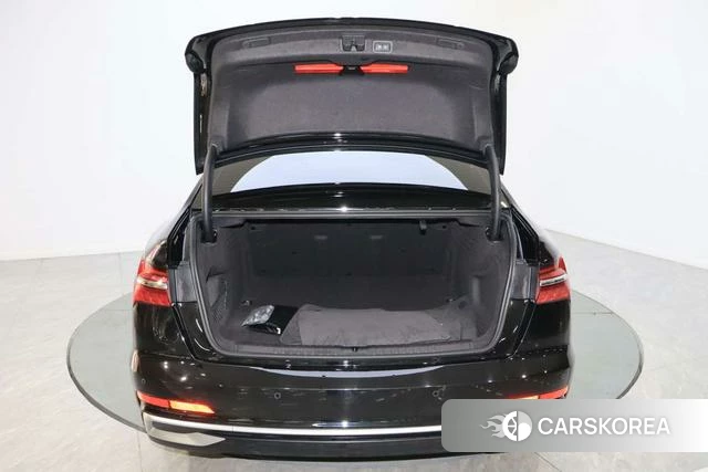 Audi A6L 2023 Черный из Китая, фото 6