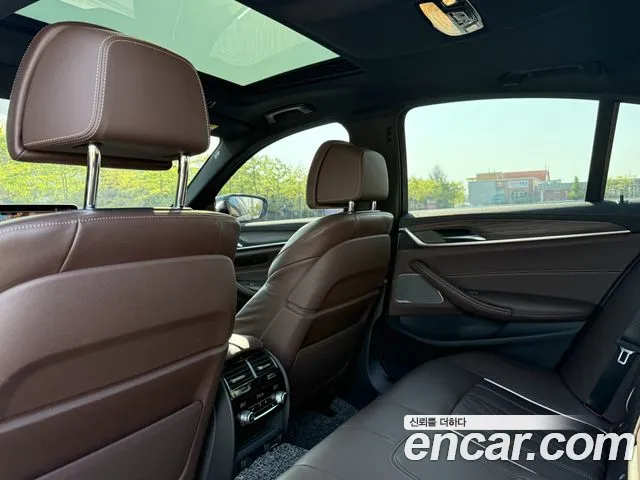 BMW 5 Series (G30) id 2690360 из Кореи 6